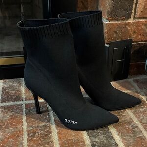 GUESS Women's Elegant Black Stretchy Heeled Boots